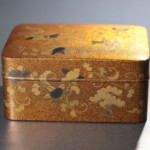 【骨董】蒔絵の箱 蒔絵松図小箱 - 古好屋